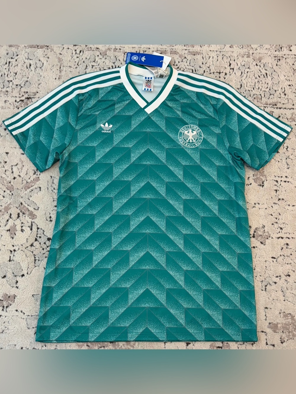 Adidas Official Germany Team 1990 KD3999 Retro Reissue Jersey Men’s Size: Large